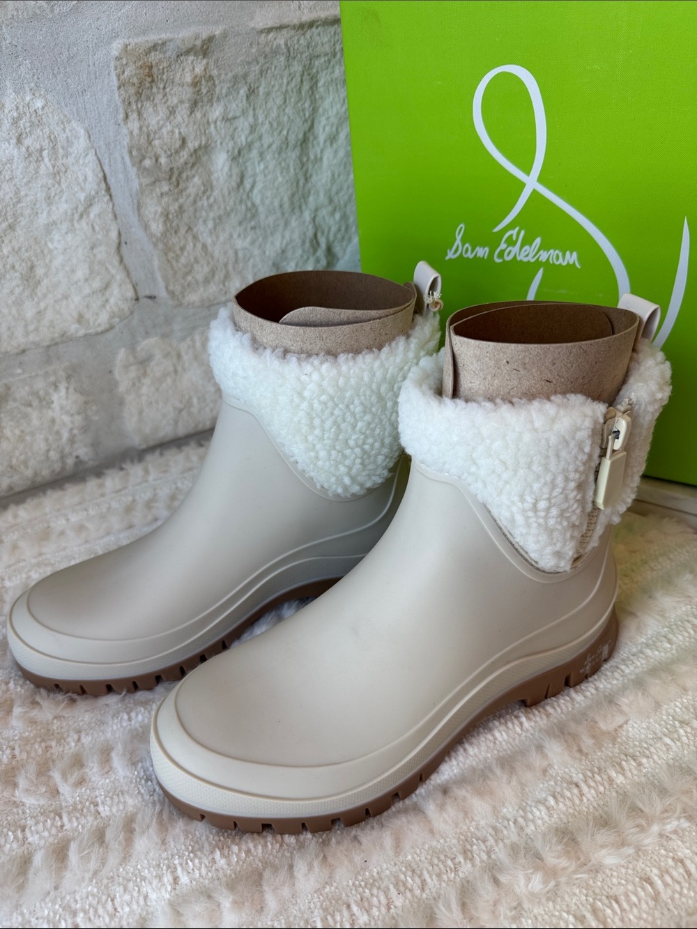 Sam Edelman Cream & Off-White, Waterproof Rain Boots